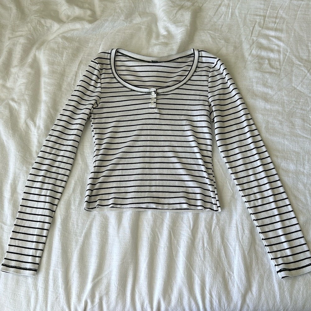 Black and white striped long sleeve shirt